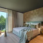 Villa Nicol Tireli *