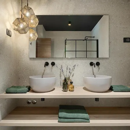 Vila Nicol Tireli Krsan