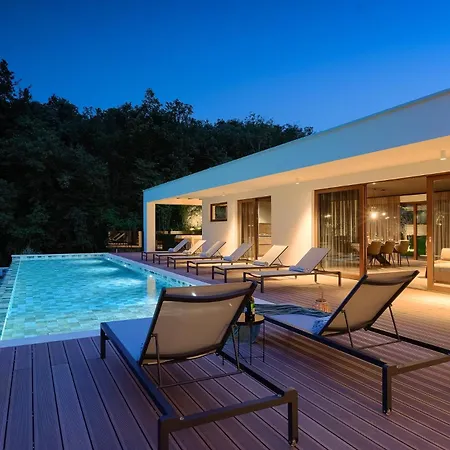 Nicol Tireli Villa