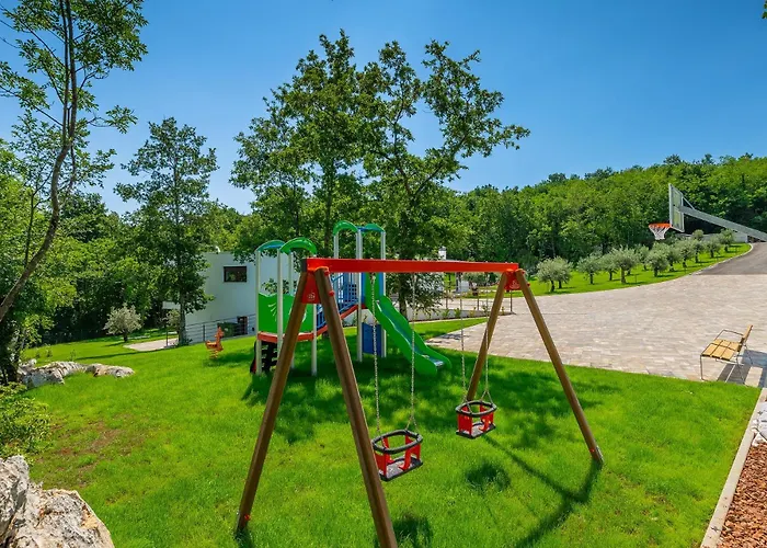 Βίλα Nicol Tireli *